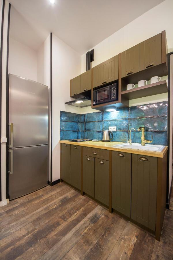 Self Check-In Apartments Near Landscape Alley Kiev Eksteriør billede